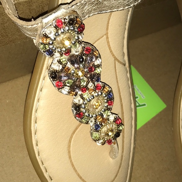 Very cute ♥️ BORN ACAPILCO BEADED AND ❤️❤️❤️😱 NWOT 🌺 - Picture 3 of 5